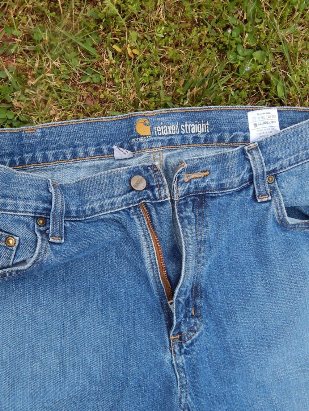 Carhartt Jeans Mens 38x32 Light Wash Relaxed Fit Straight Leg Denim Workwear (2) - Picture 2 of 5